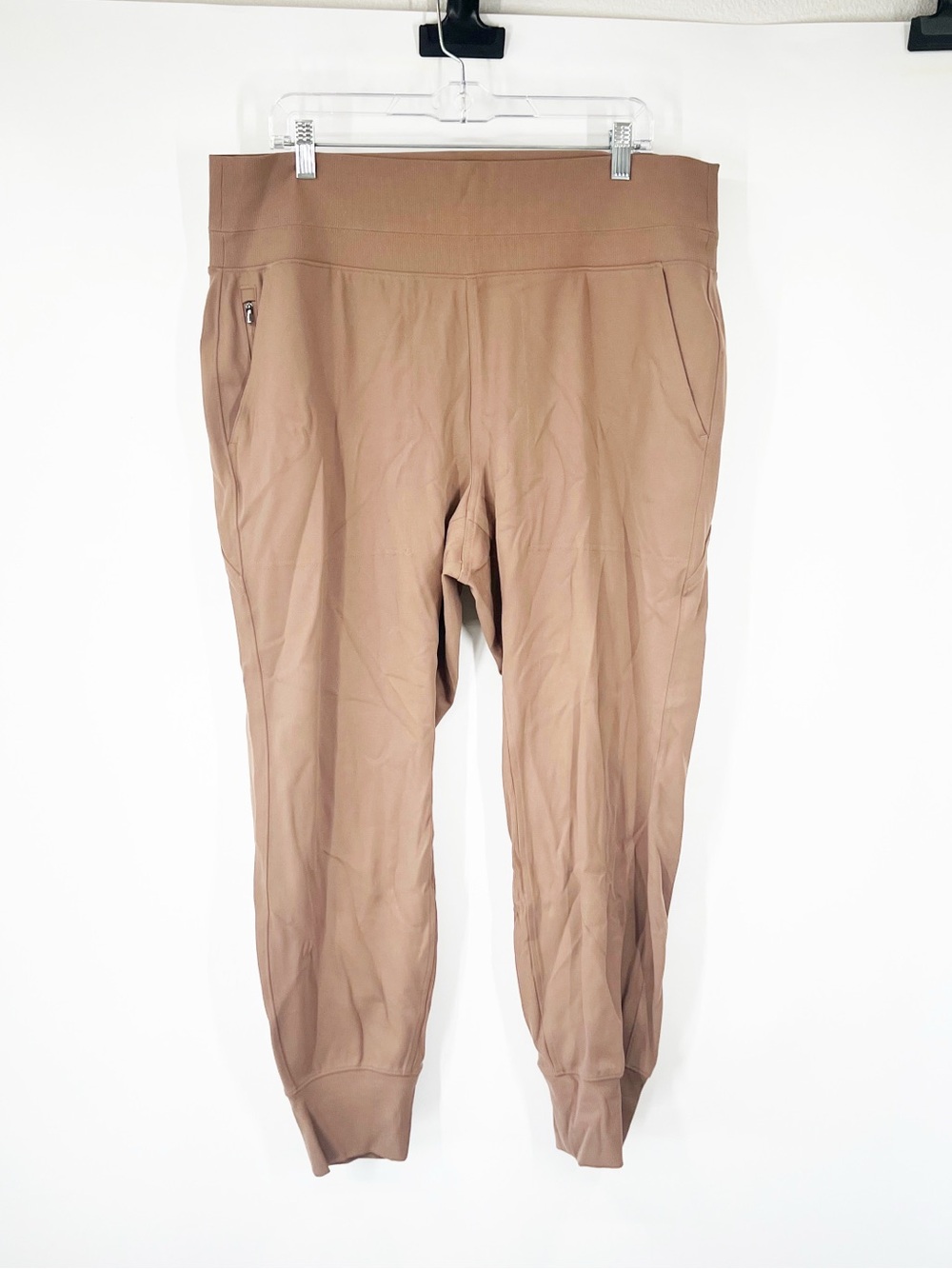 Athleta High Rise Venice Joggers Tan